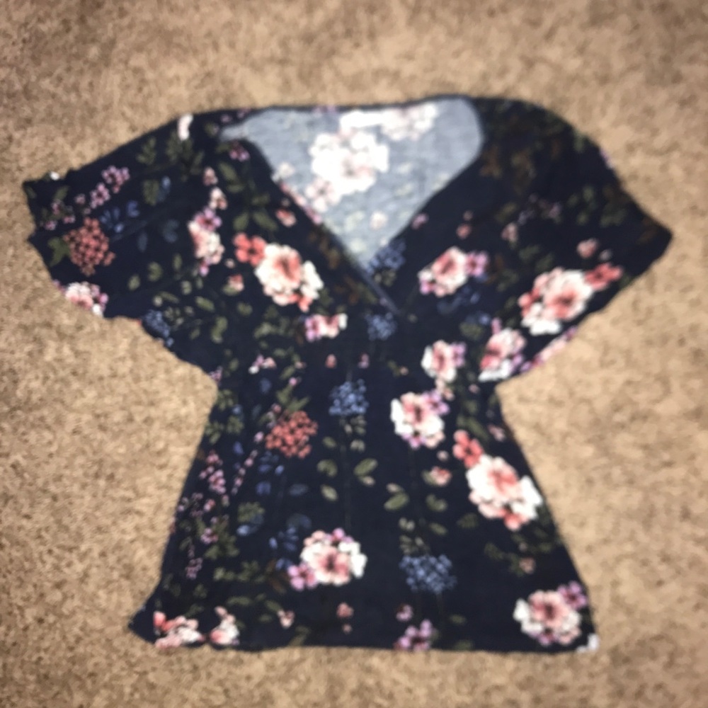 Floral Maurice’s Top. Size Small